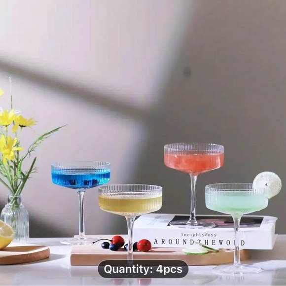 Other - Elegant Glass Coupe Set - Multicolor